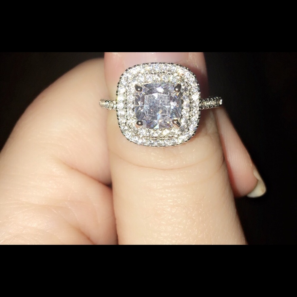 Beautiful ring size 7